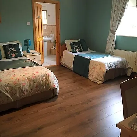 Heeneys 3* Donegal Town