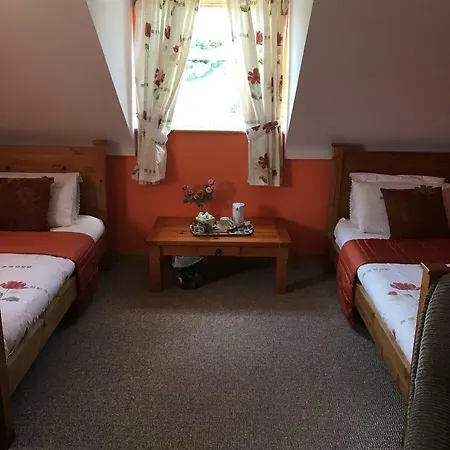 Bed & Breakfast Heeneys 3*