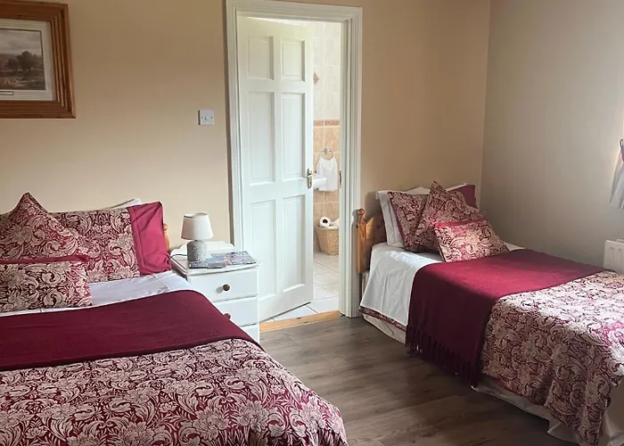 ベッド・アンド・ブレックファスト Heeneys