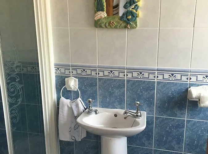 Heeneys ベッド・アンド・ブレックファスト