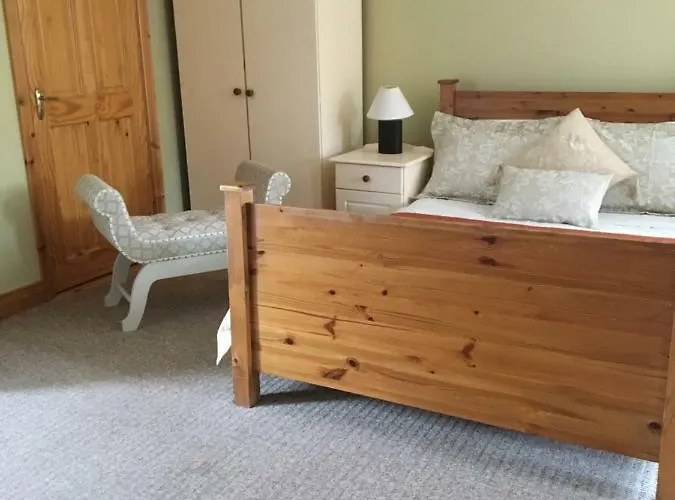 ベッド・アンド・ブレックファスト Heeneys 3*